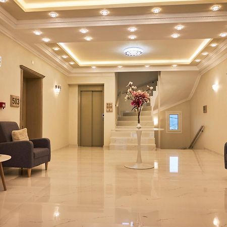 Famissi Sofita 7 Aparthotel กาลัมปากา ภายนอก รูปภาพ