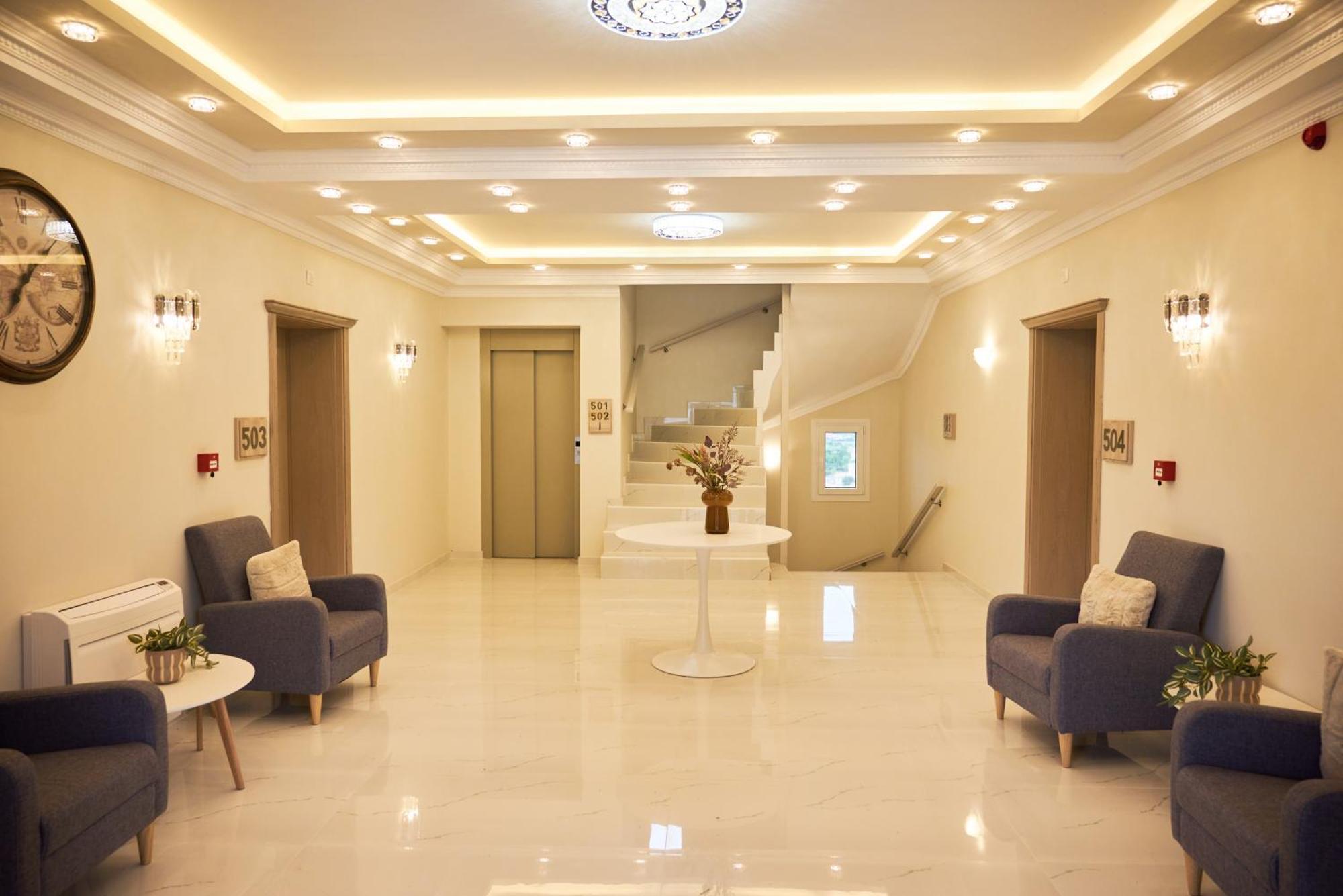 Famissi Sofita 7 Aparthotel กาลัมปากา ภายนอก รูปภาพ