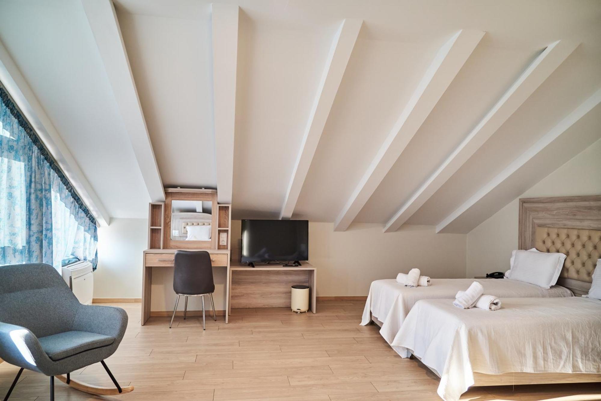 Famissi Sofita 7 Aparthotel กาลัมปากา ภายนอก รูปภาพ