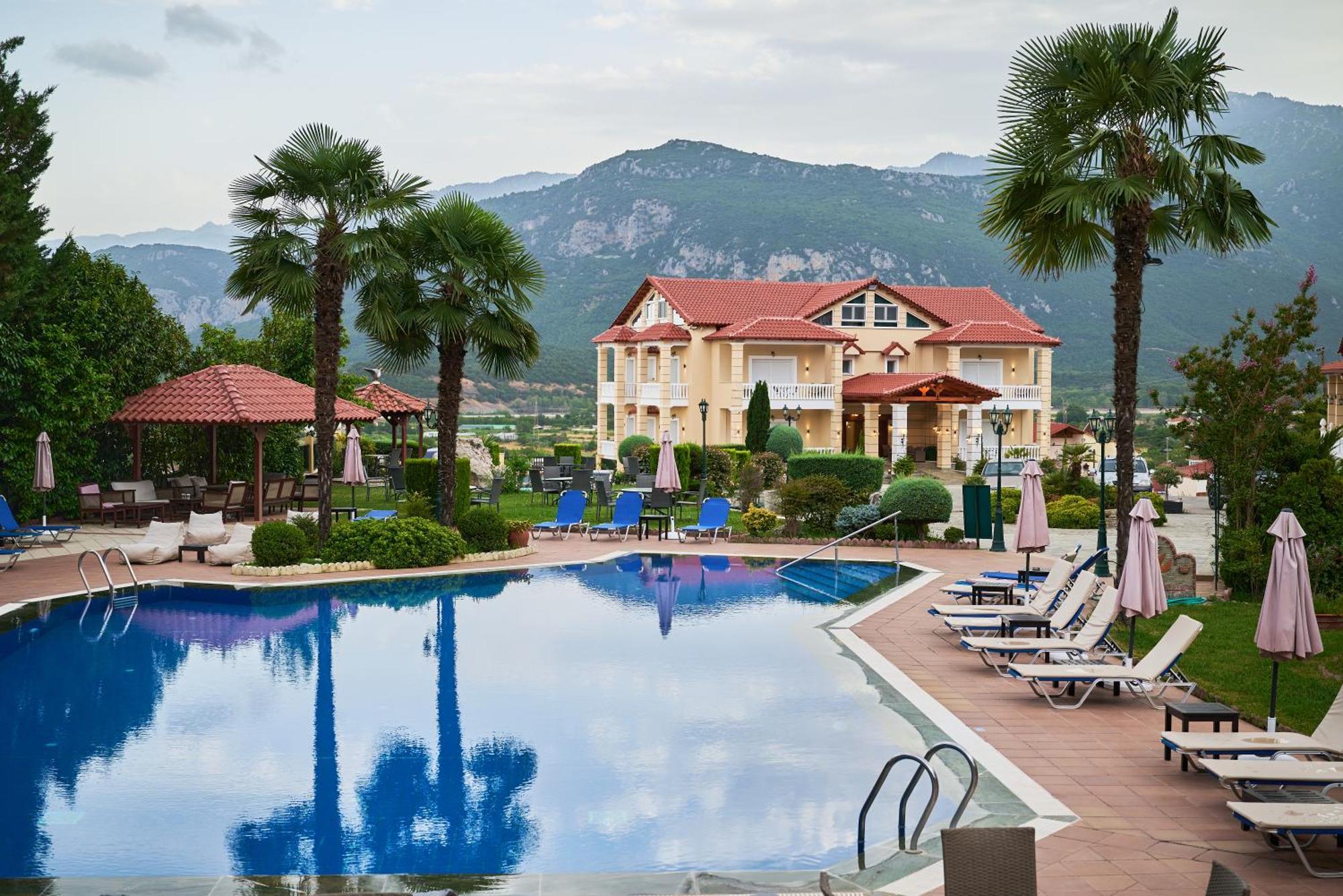 Famissi Sofita 7 Aparthotel กาลัมปากา ภายนอก รูปภาพ